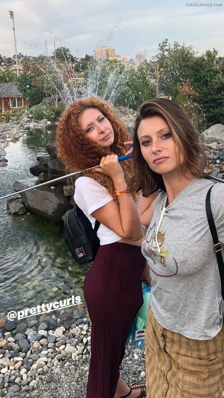 Aly Michalka photo 3 of 294