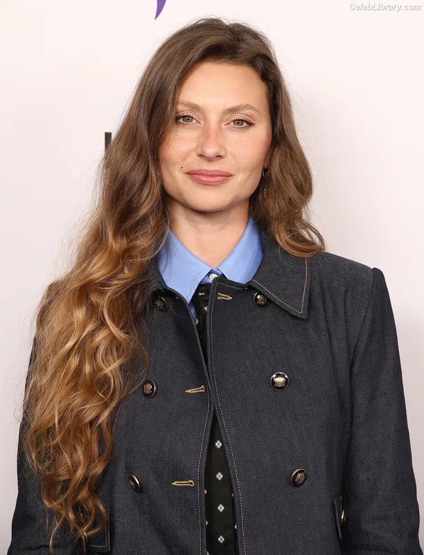 Aly Michalka photo 16 of 294