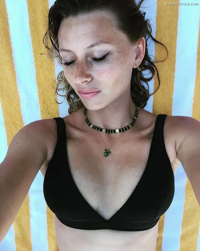 Aly Michalka photo 13 of 294