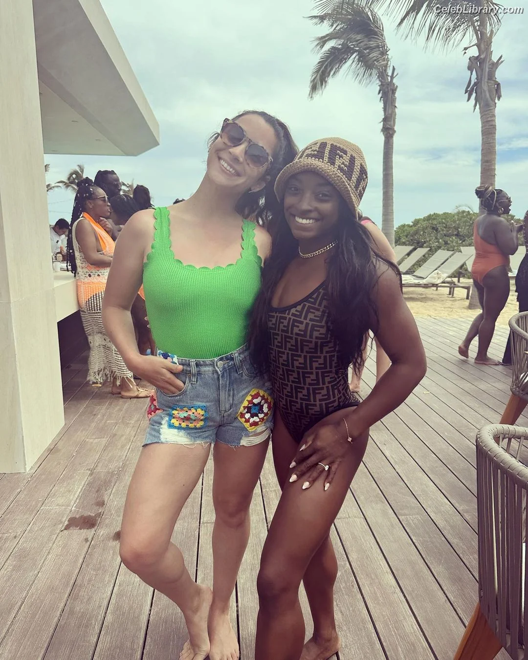 Aly Raisman photo 18 of 424