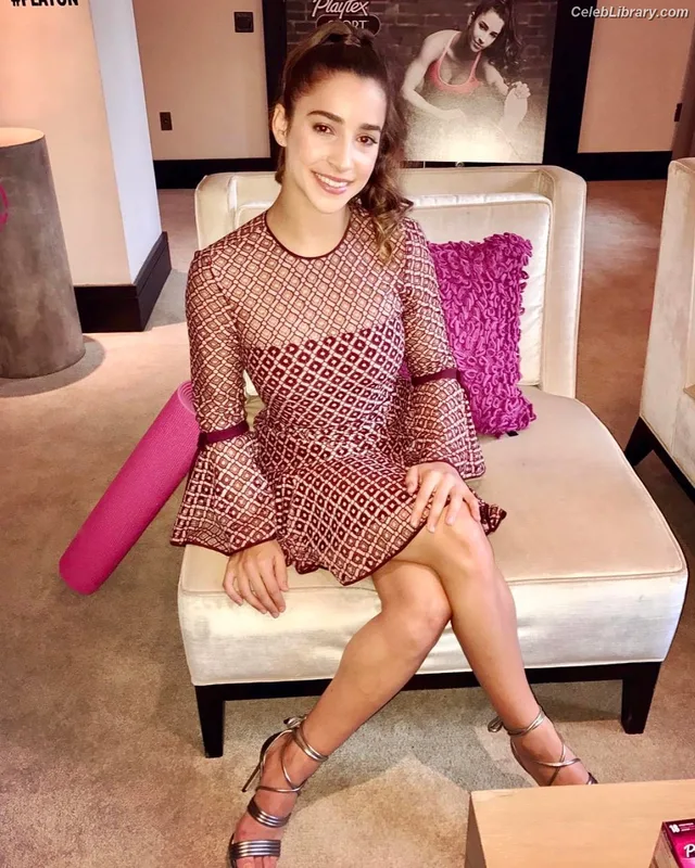 Aly Raisman photo 6 of 425