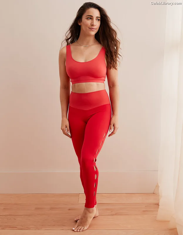 Aly Raisman photo 8 of 425