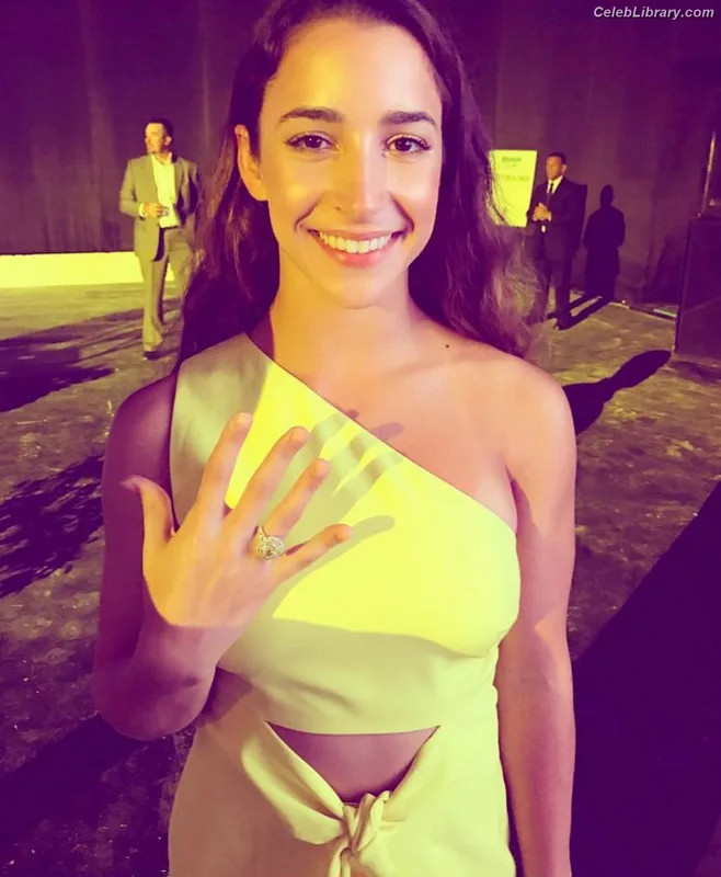 Aly Raisman photo 11 of 425