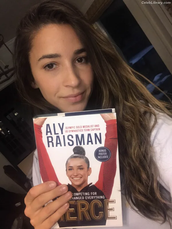Aly Raisman photo 12 of 425