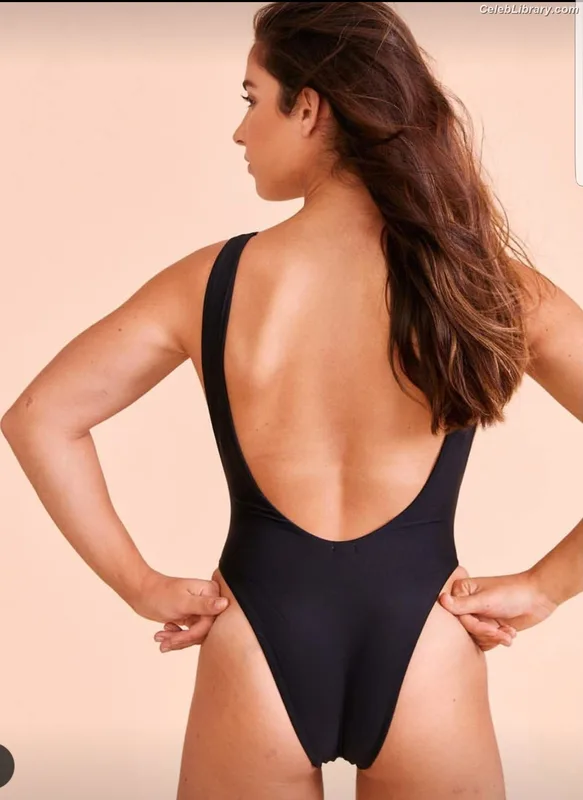 Aly Raisman photo 14 of 425