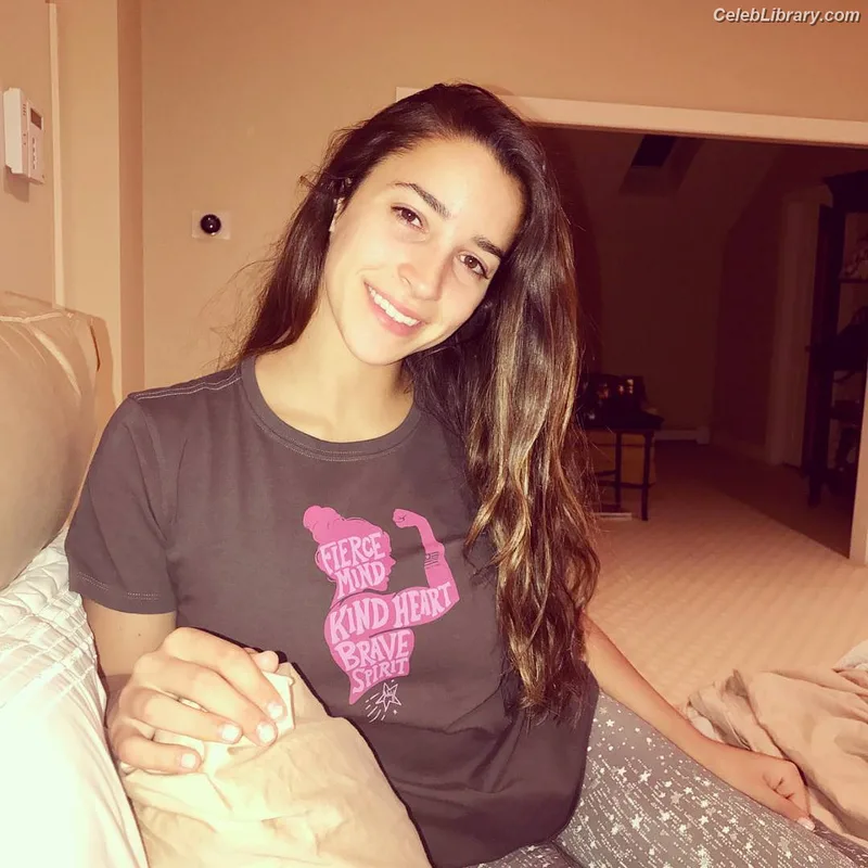 Aly Raisman photo 16 of 425