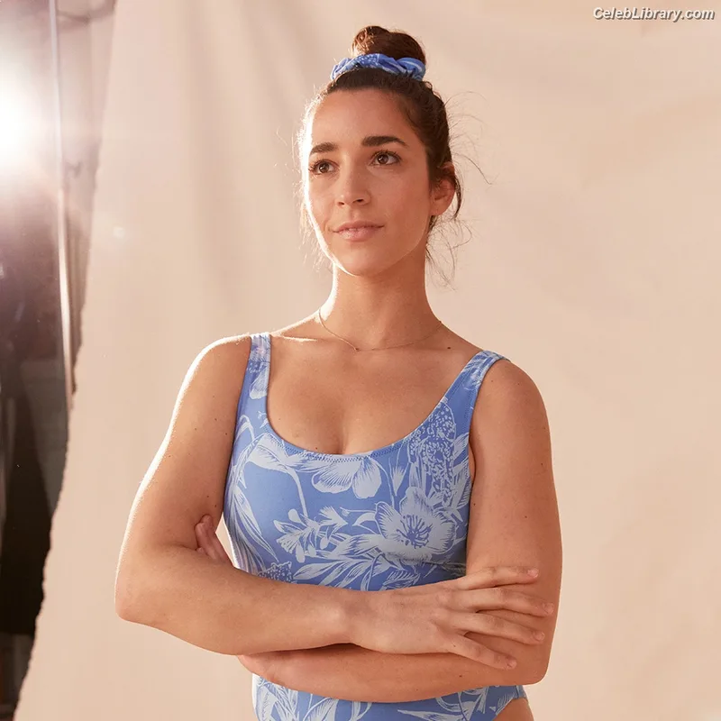 Aly Raisman photo 22 of 425