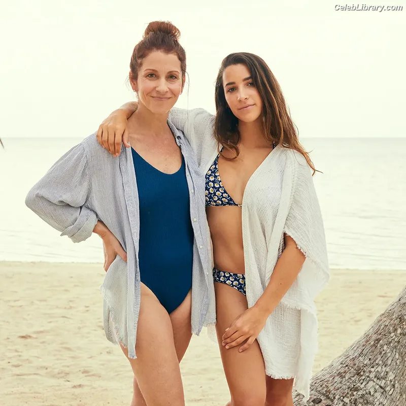 Aly Raisman photo 1 of 425