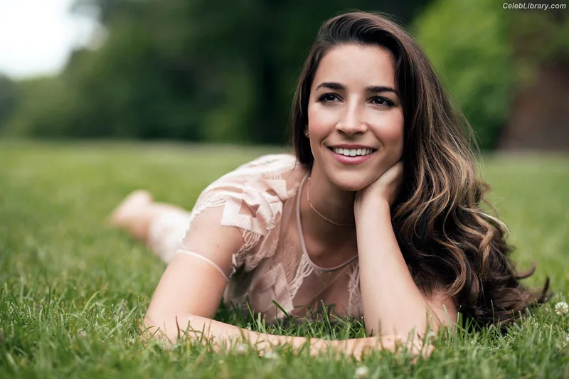 Aly Raisman photo 11 of 425