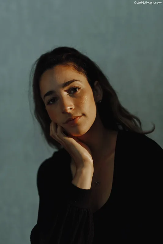 Aly Raisman photo 17 of 425