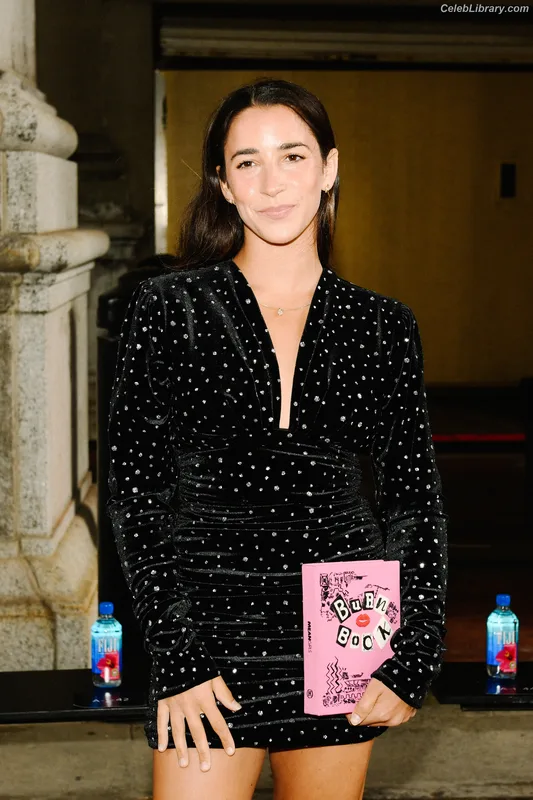 Aly Raisman photo 13 of 425