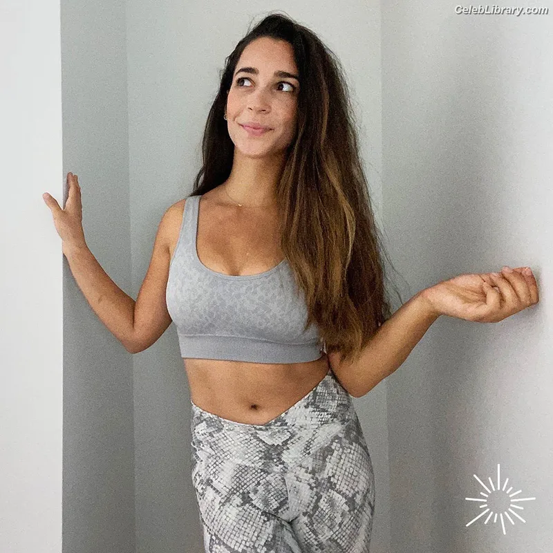 Aly Raisman photo 4 of 425