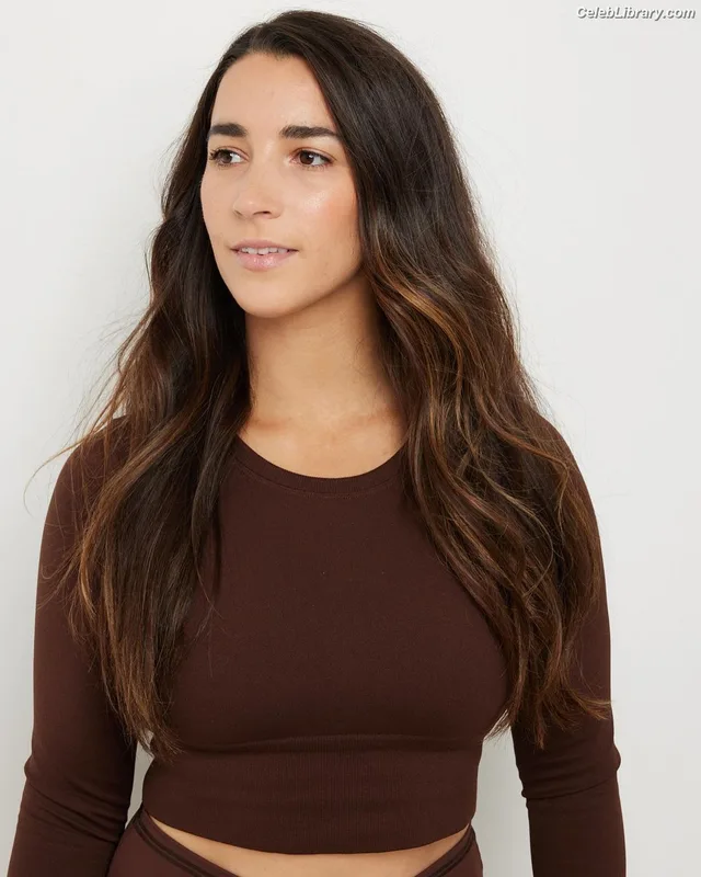 Aly Raisman photo 13 of 425