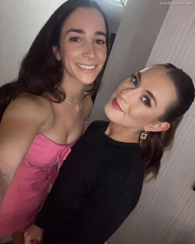 Aly Raisman photo 24 of 425