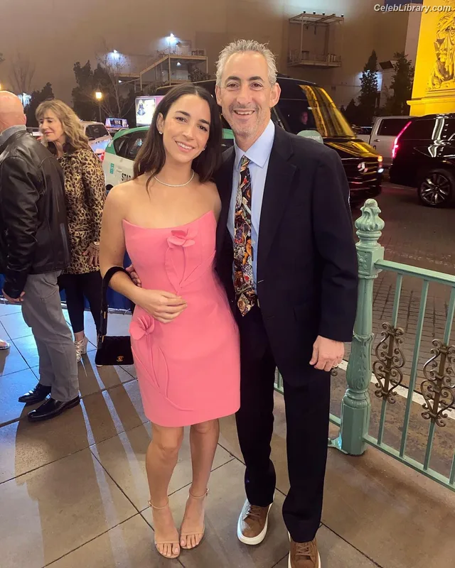 Aly Raisman photo 2 of 425
