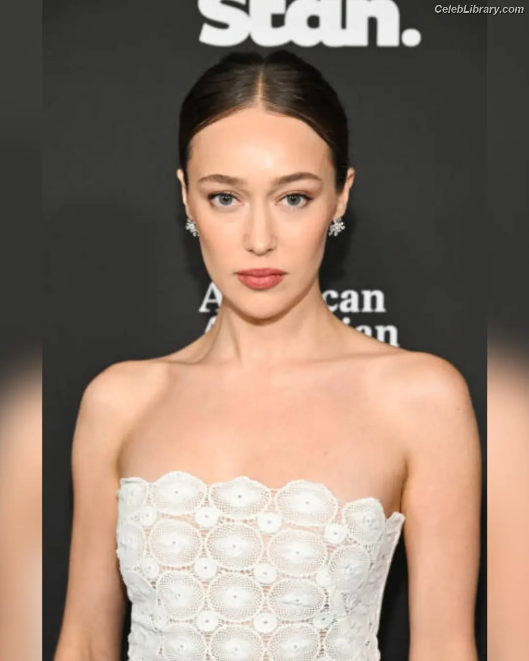 Alycia Debnam Carey photo 22 of 1335