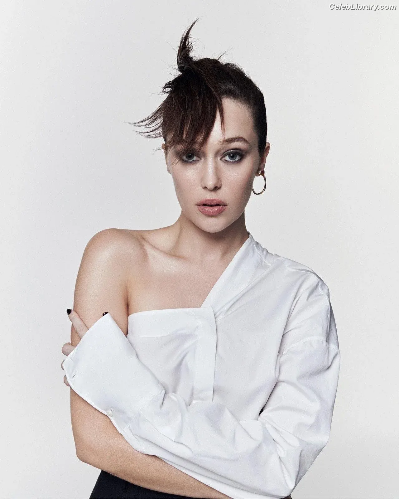 Alycia Debnam Carey photo 20 of 1335