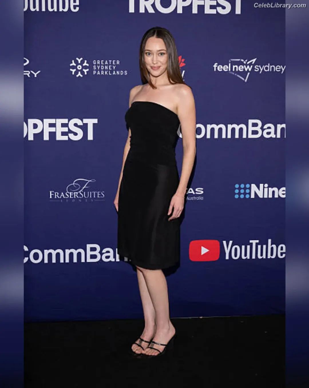 Alycia Debnam Carey photo 10 of 1335
