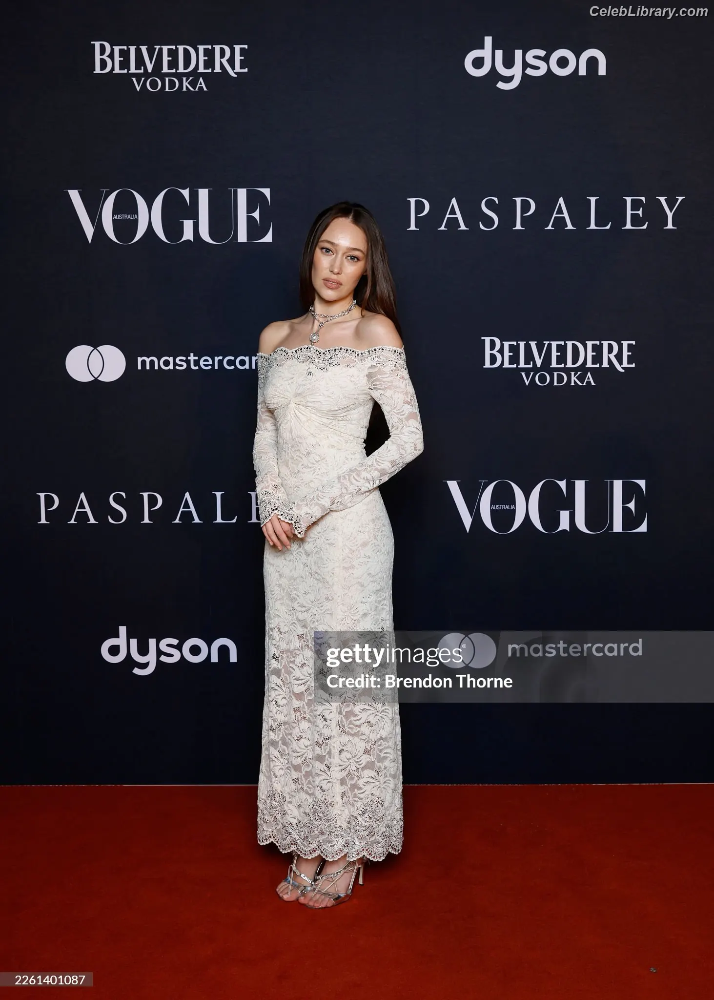 Alycia Debnam Carey photo 17 of 1335