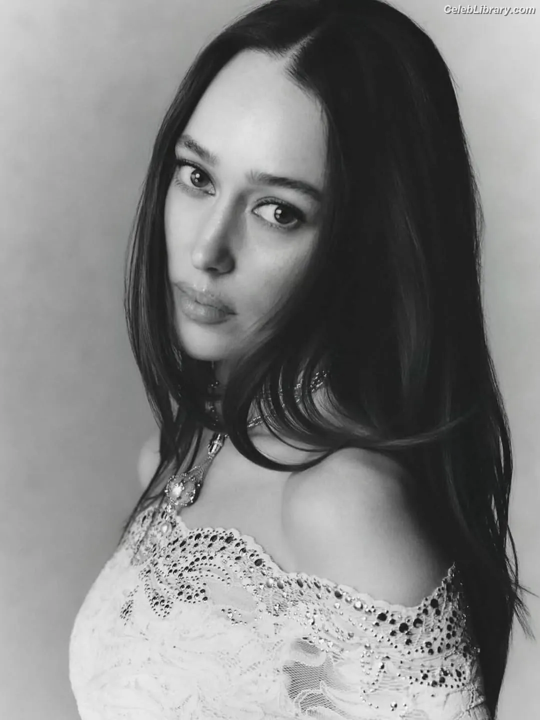 Alycia Debnam Carey photo 21 of 1335
