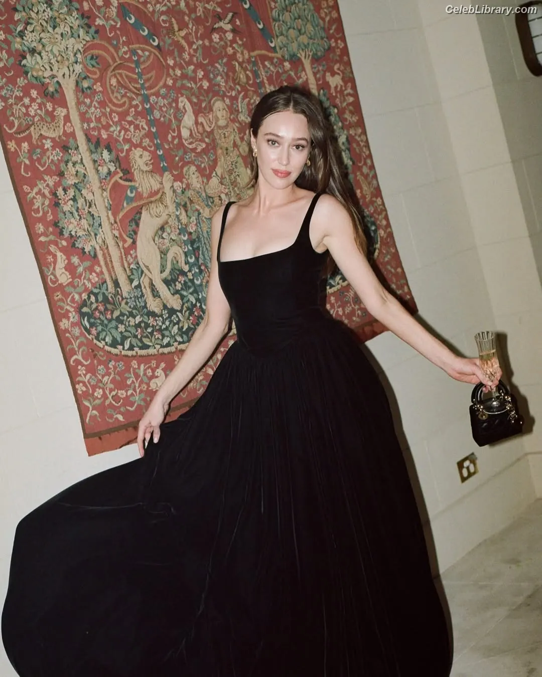 Alycia Debnam Carey photo 6 of 1335