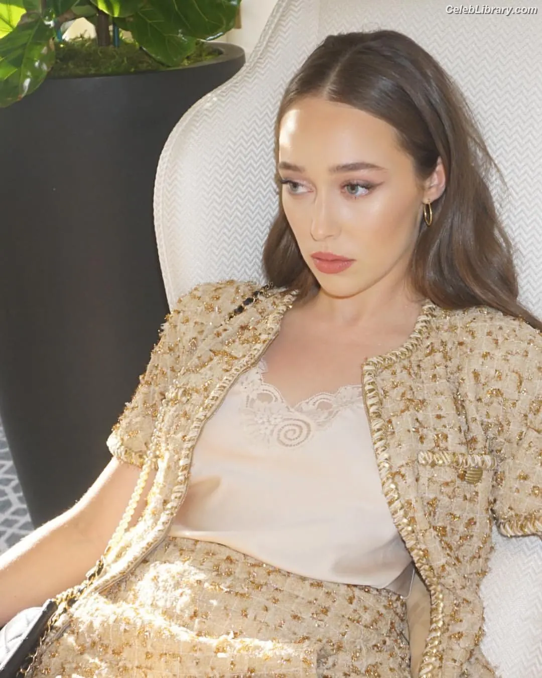 Alycia Debnam Carey photo 11 of 1335