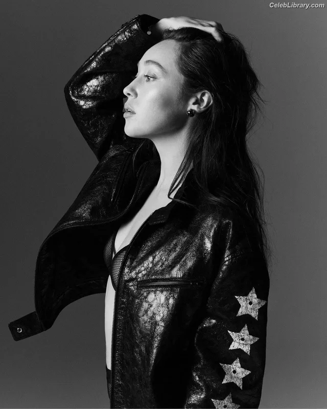 Alycia Debnam Carey photo 21 of 1336
