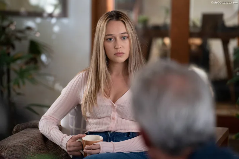 Alycia Debnam Carey photo 24 of 1336