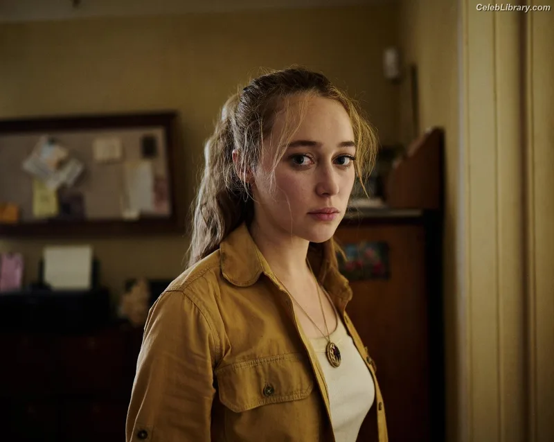Alycia Debnam Carey photo 11 of 1336