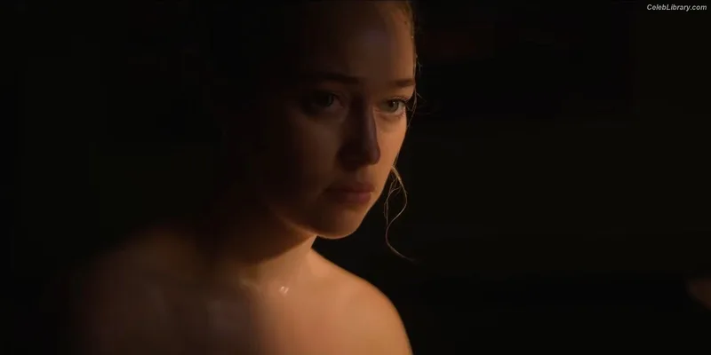 Alycia Debnam Carey photo 15 of 1336