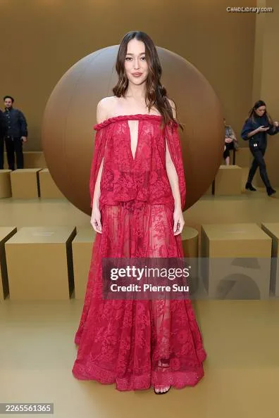 Alycia Debnam Carey photo 18 of 1336