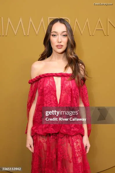 Alycia Debnam Carey photo 22 of 1336