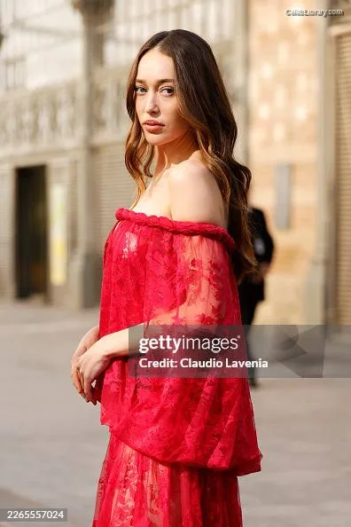 Alycia Debnam Carey photo 24 of 1336