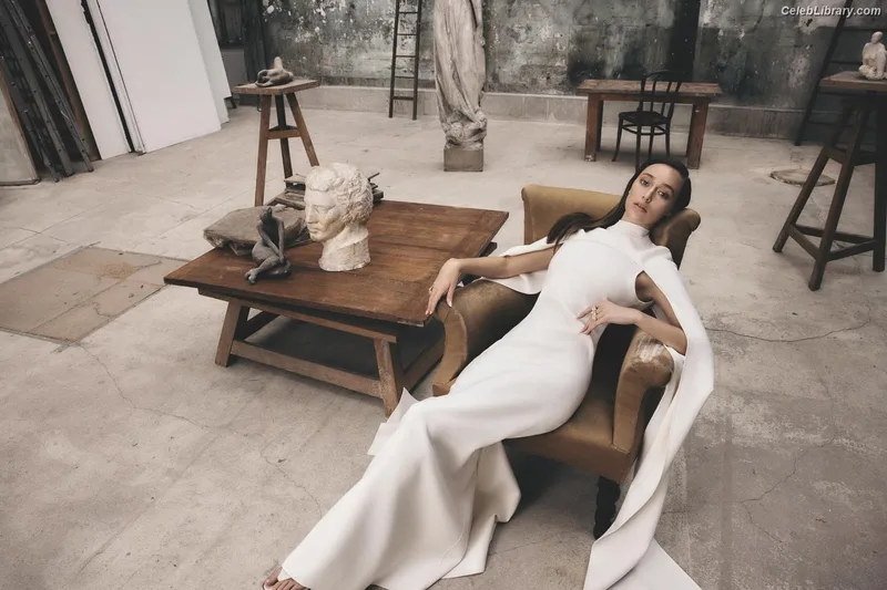 Alycia Debnam Carey photo 23 of 1336