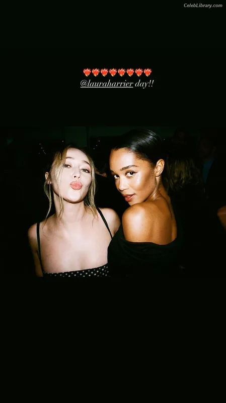 Alycia Debnam Carey photo 20 of 1336