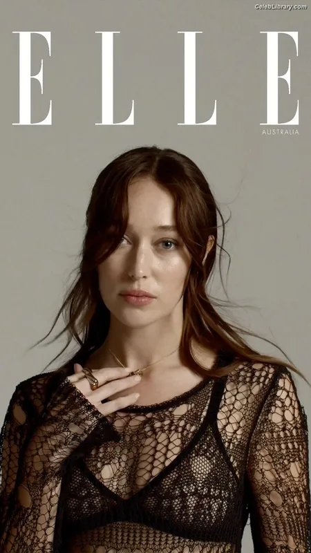 Alycia Debnam Carey photo 20 of 1336