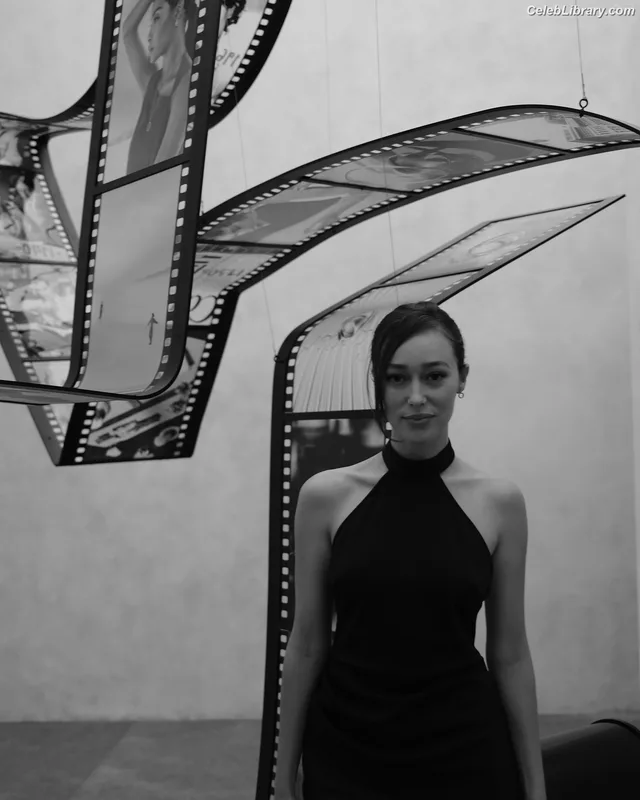Alycia Debnam Carey photo 21 of 1336