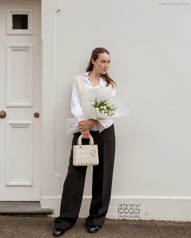 Alycia Debnam Carey photo 6 of 1336
