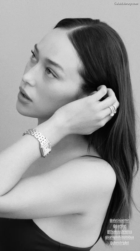 Alycia Debnam Carey photo 11 of 1336