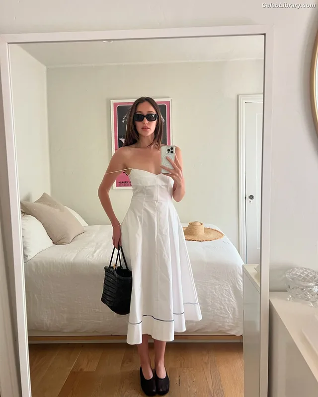 Alycia Debnam Carey photo 19 of 1336