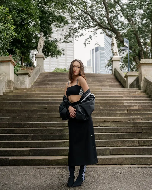 Alycia Debnam Carey photo 8 of 1336