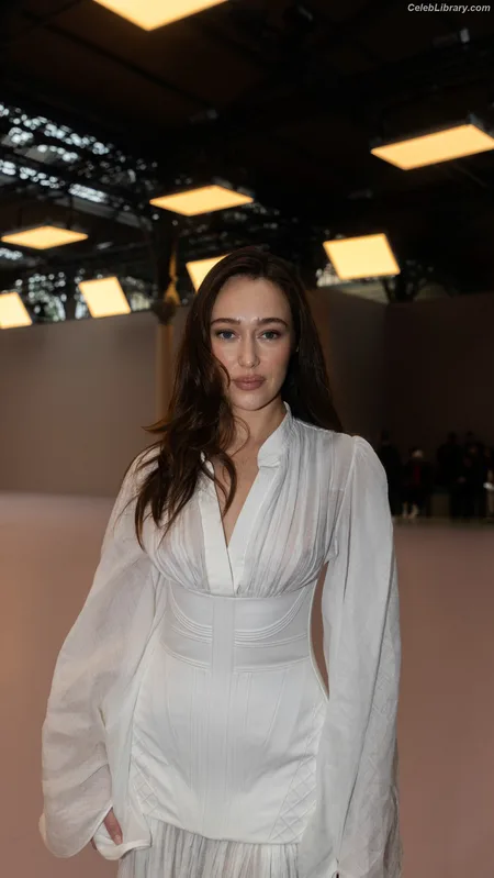 Alycia Debnam Carey photo 11 of 1336