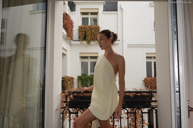 Alycia Debnam Carey photo 21 of 1336