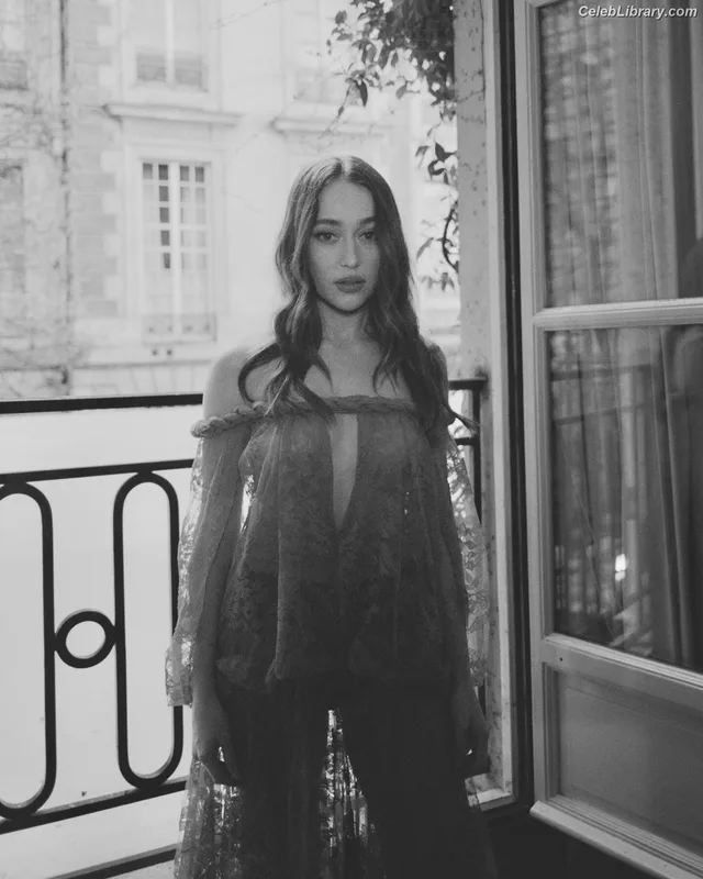 Alycia Debnam Carey photo 20 of 1336