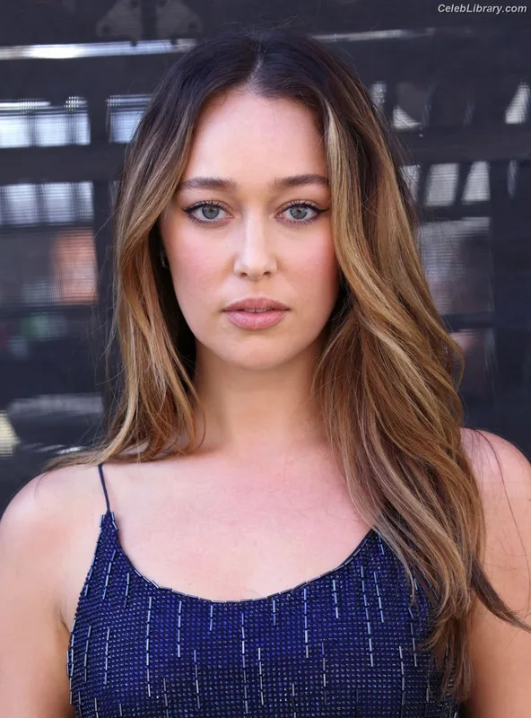 Alycia Debnam Carey photo 23 of 1336