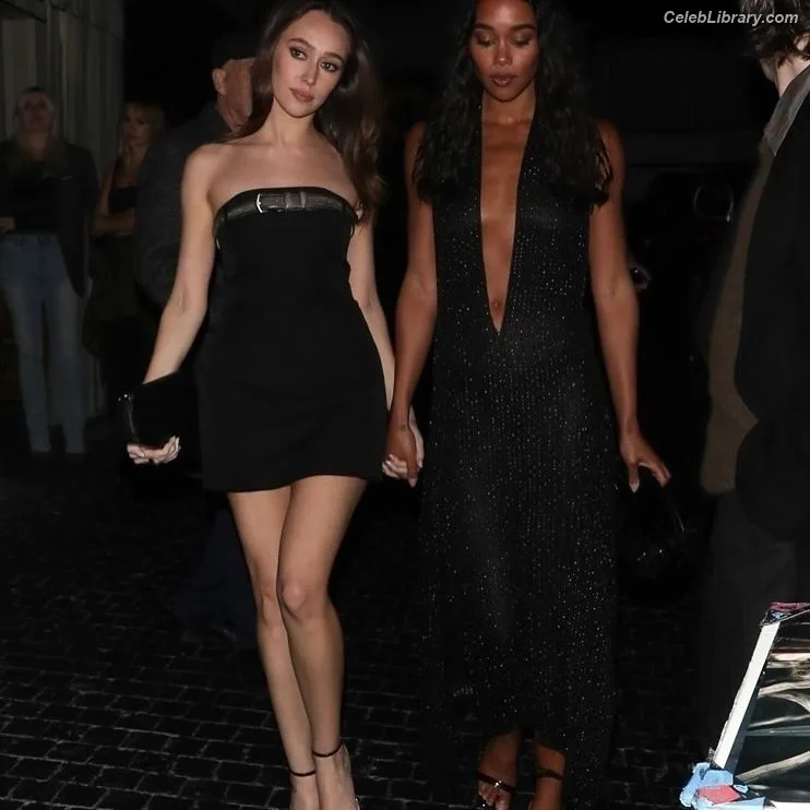 Alycia Debnam Carey photo 23 of 1336