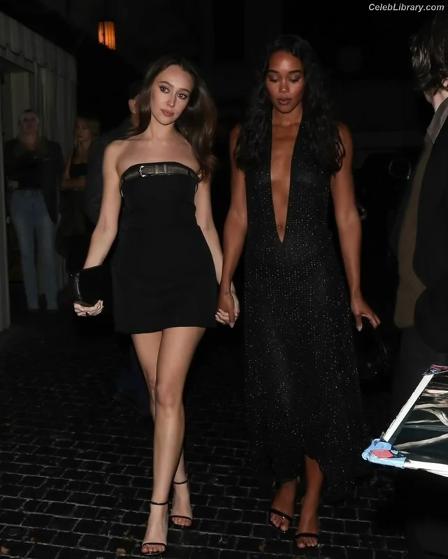 Alycia Debnam Carey photo 24 of 1336