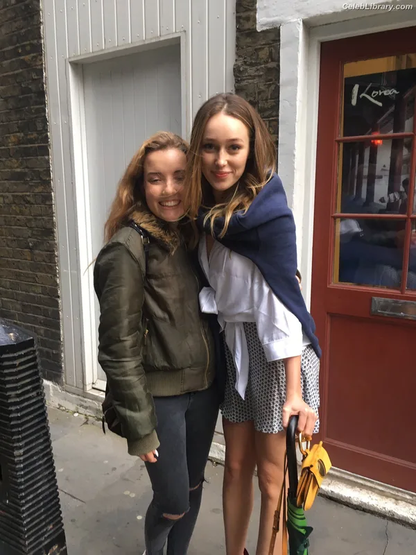 Alycia Debnam Carey photo 19 of 1336