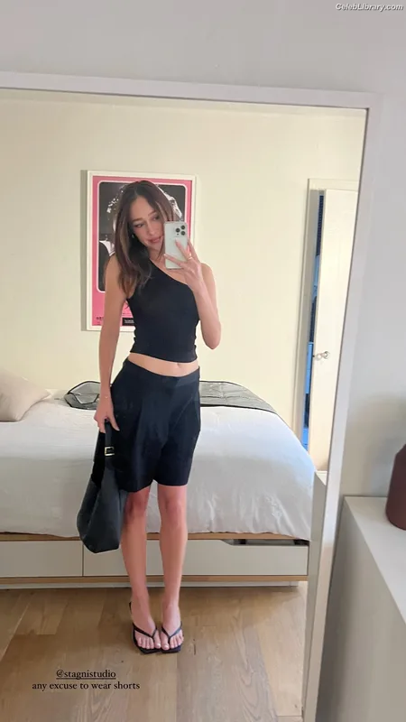 Alycia Debnam Carey photo 19 of 1336