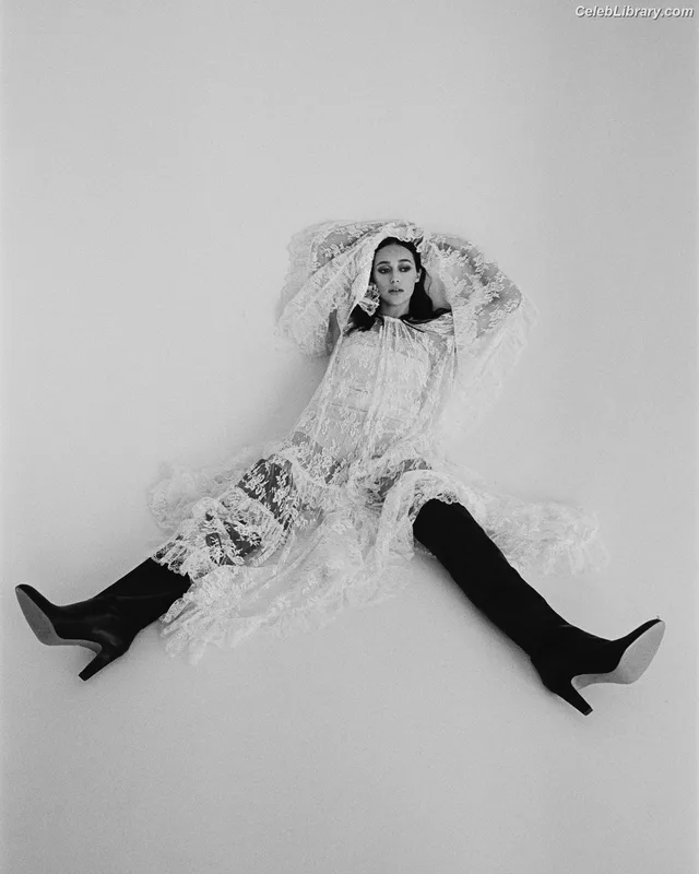 Alycia Debnam Carey photo 14 of 1336